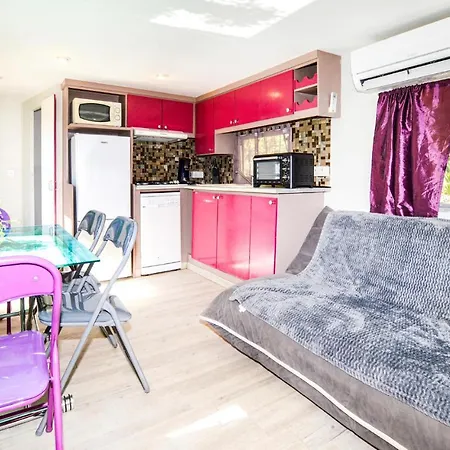 2 Bedroom In *